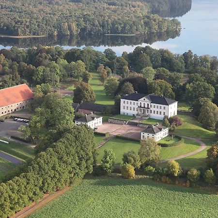 Naeaes Slott Guest House Floda  Exterior photo